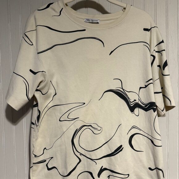 Zara Women's Abstract Graphic T-Shirt - Size Large - Picture 1 of 1